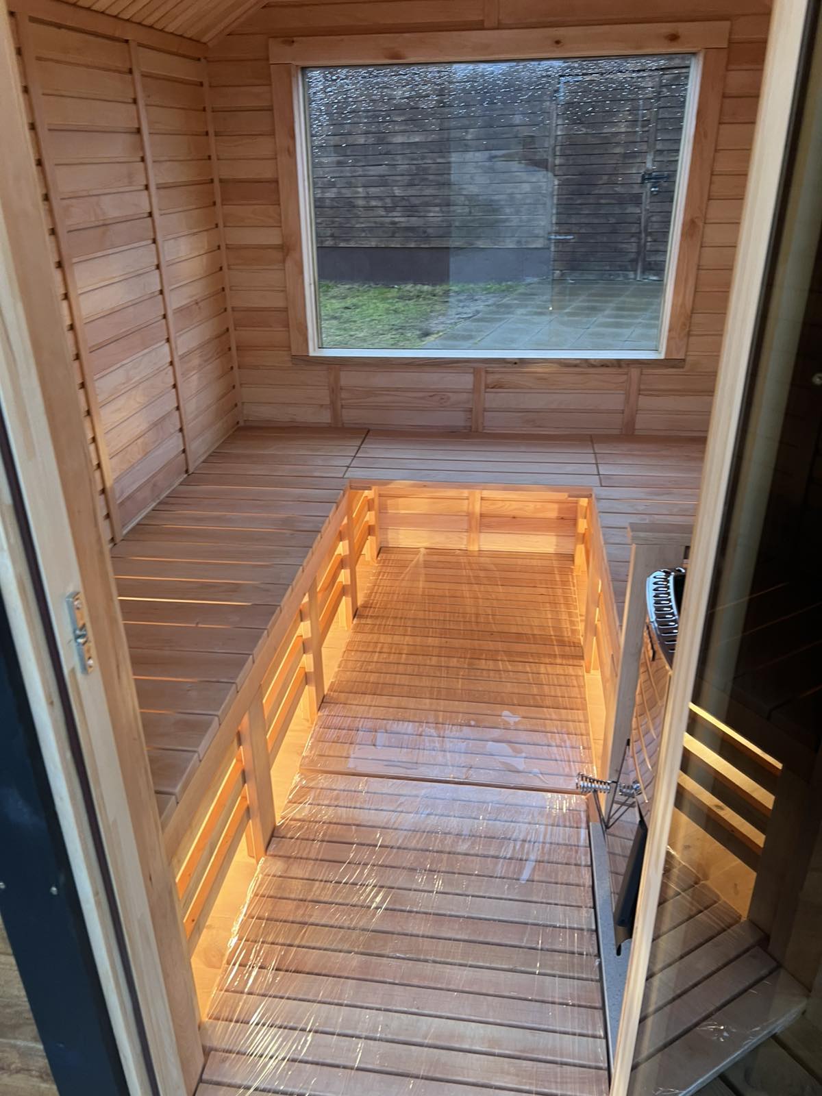 3.1m x 2.1m Thermo-Wood Sauna – Compact Luxury for Ultimate Relaxation