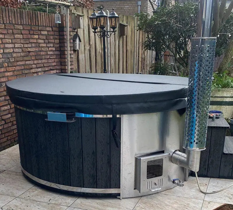 Deluxe Fiberglass Wooden Hot Tub – Premium Spa Experience