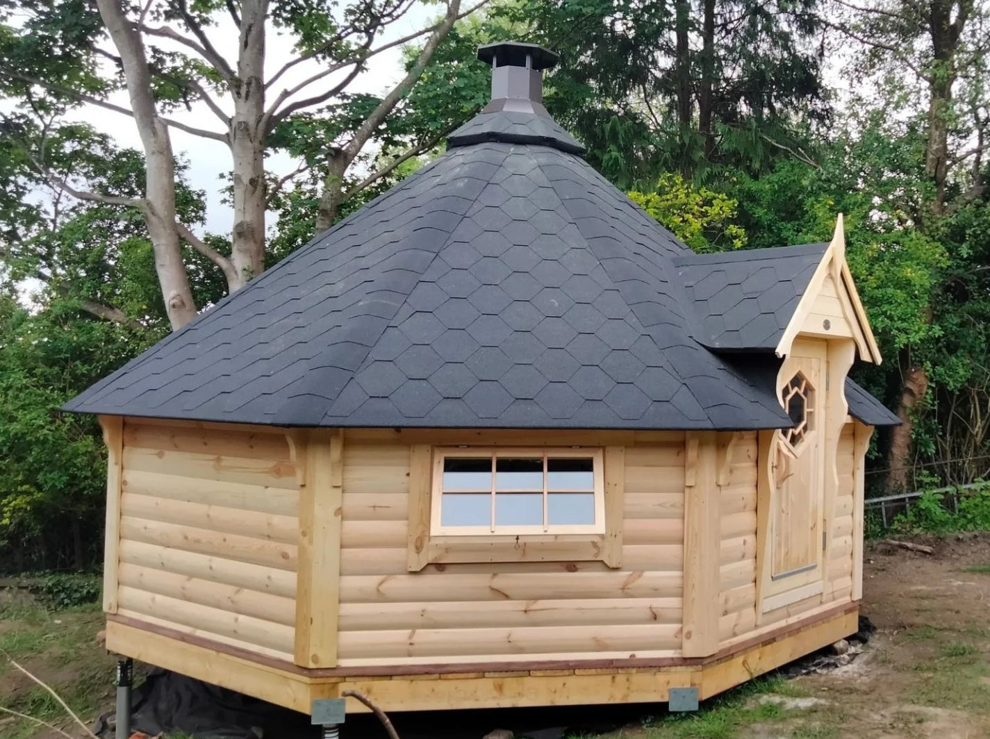 16.5 M² Grill Cabin - Grand Outdoor Gathering Space