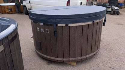 Deluxe Fiberglass Wooden Hot Tub – Premium Spa Experience